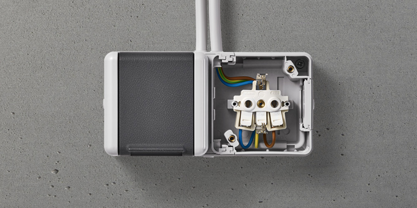 Doppelsteckdose mit Trennsteg bei Elektro Harry Freiberg GmbH in Döbeln